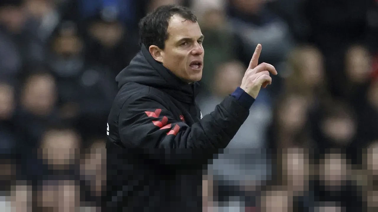 Regis Le Bris Akui Sulit Taklukkan Leeds United yang Sedang dalam Performa Puncak