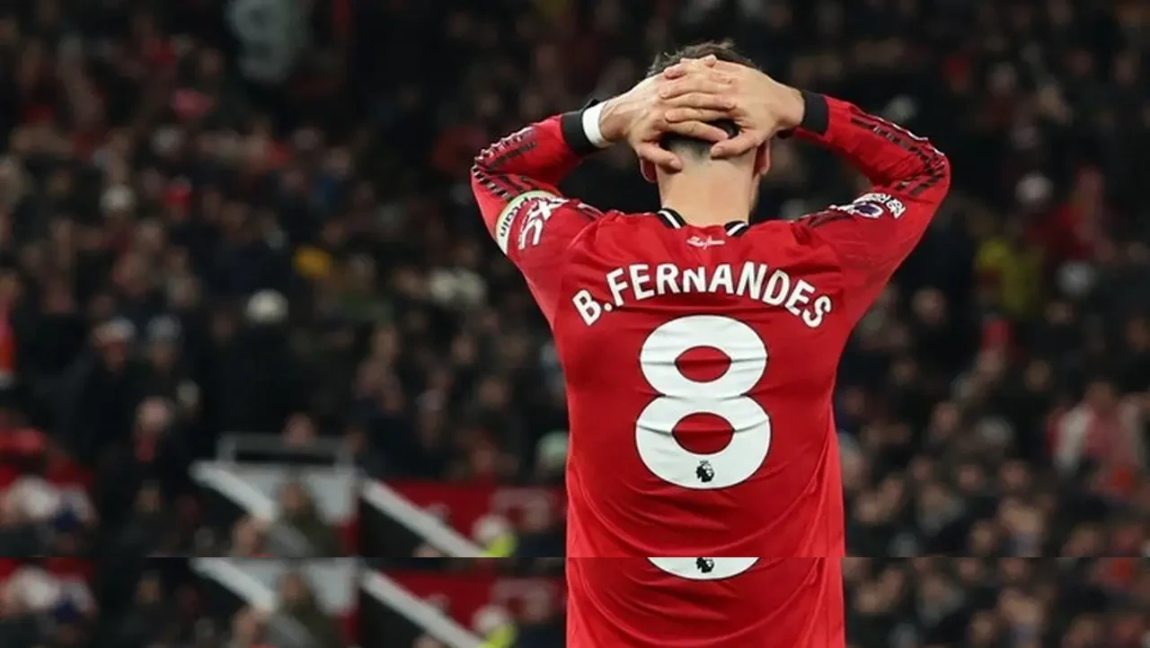Ruben Amorim Enggan Pastikan Kapan Bruno Fernandes Kembali Merumput Usai Cedera Lutut