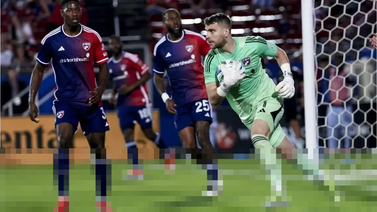 Rumor Transfer Maarten Paes ke Persib Menguat: Skema Pinjaman ala David Beckham Jadi Opsi?