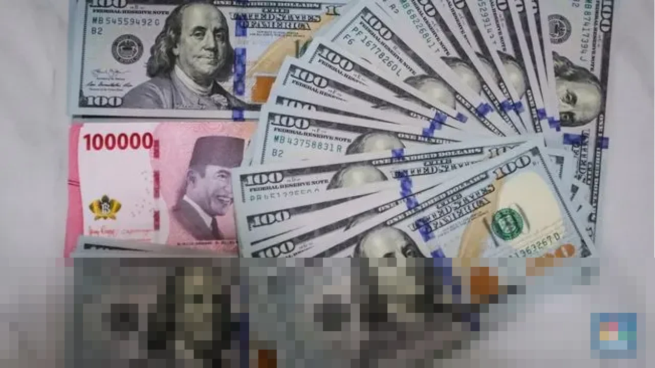 Rupiah Kembali Tertekan, Dolar AS Sentuh Rp16.780 di Tengah Divergensi Kebijakan Moneter Global