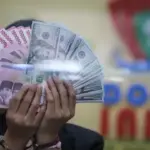 Rupiah Menguat Jelang Libur Natal 2025, Dolar AS Tertekan ke Rp16.750 di Tengah Prospek Pelonggaran The Fed