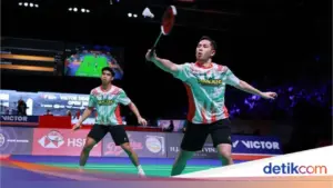 Sabar/Reza Raih Kemenangan Perdana di BWF World Tour Finals 2025, Tumbangkan Man/Tee Dua Gim Langsung