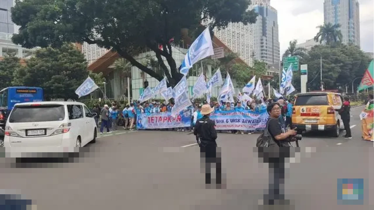 Said Iqbal: “10.000 Motor Akan Hadir”, Buruh Kembali Demo di Jakarta Tuntut Revisi UMSK dan UMP