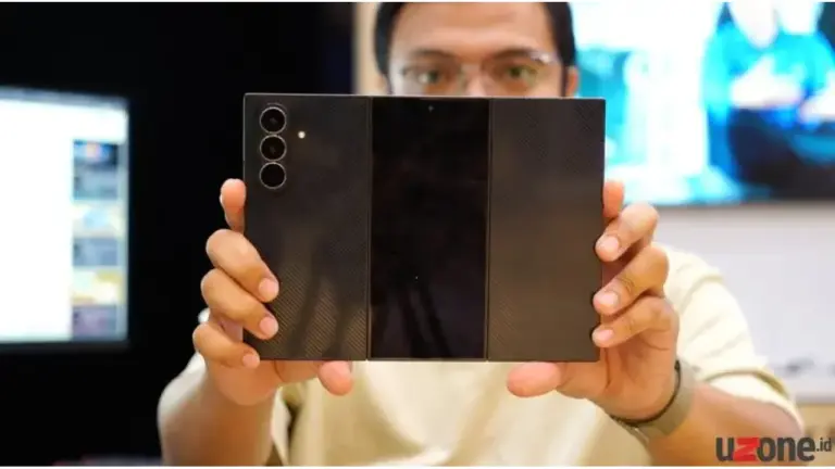 Samsung Galaxy Z TriFold: Mengintip Inovasi Layar Lipat Tiga yang Mendefinisikan Ulang Batasan Smartphone