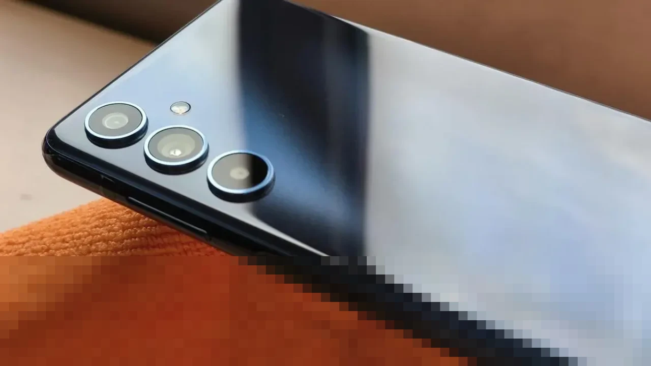 Samsung Mulai Uji One UI 8.5 untuk Galaxy M Series, Terdeteksi di Server Lebih Awal Samsung Mulai Uji One UI 8.5 untuk Galaxy M Series, Terdeteksi di Server Lebih Awal