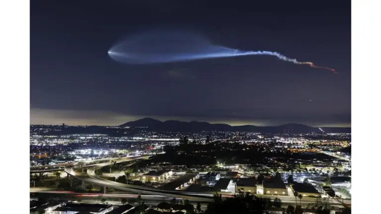 Satelit Starlink Meledak di Orbit, Serpihan Bertebaran Picu Kekhawatiran Sampah Antariksa Global