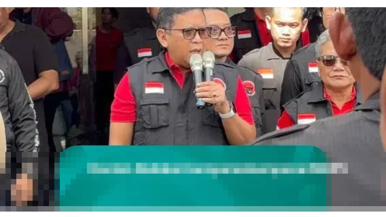 Sekjen PDIP Hasto Tegaskan Bendera RI Cuma Satu, Minta Penanganan Bencana Aceh Jauh dari Politik Kekuasaan Sekjen PDIP Hasto Tegaskan Bendera RI Cuma Satu, Minta Penanganan Bencana Aceh Jauh dari Politik Kekuasaan