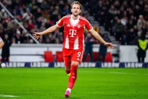 Harry Kane Monster, Tapi Kompany Waspadai Serangan Balik Sporting di Liga Champions