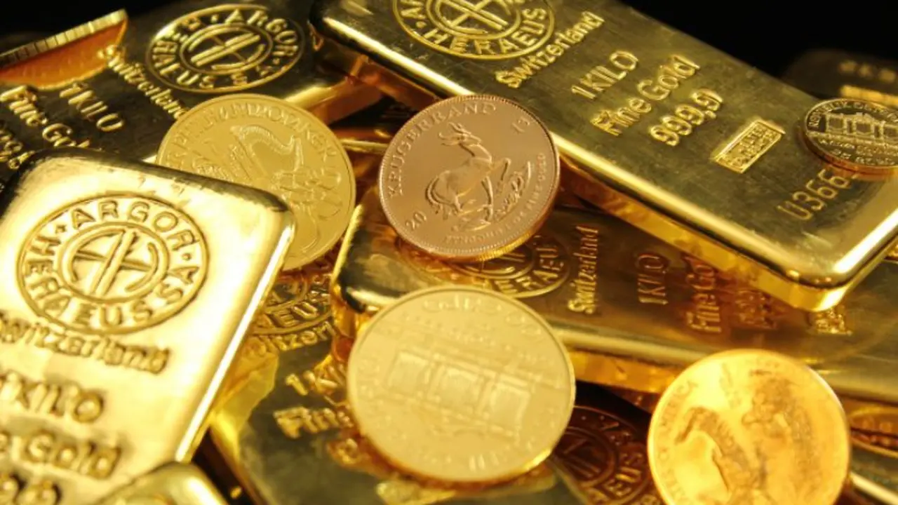 Sentimen Akhir Tahun Dorong Penguatan Emas, Analis Prediksi Tren Bullish Berlanjut