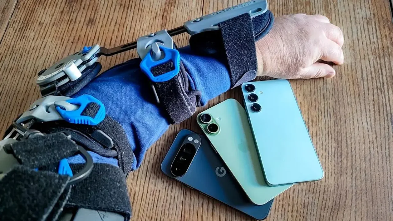 Solusi Menulis Saat Tangan Terbatas: Uji Akurasi Perekam Suara iPhone, Pixel, dan Galaxy