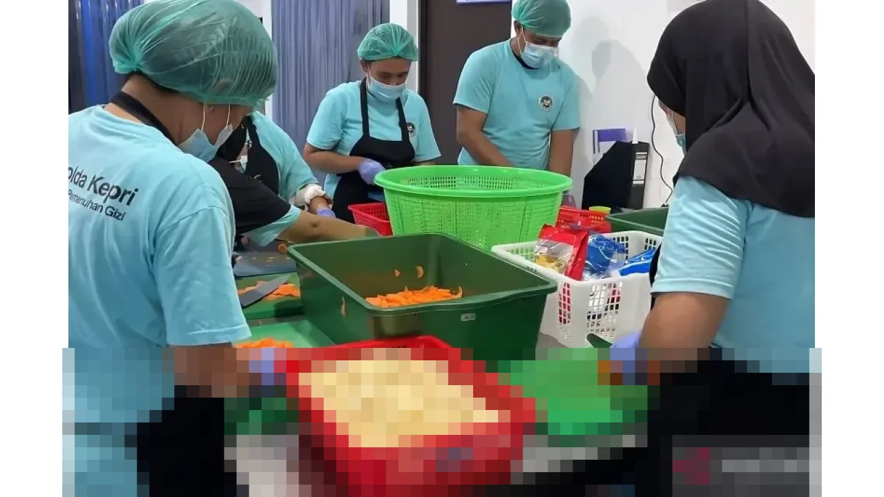 SPPG Polda Kepri Tingkatkan Kapasitas Relawan Dapur Saat Libur Sekolah, Pastikan Gizi Tetap Terdistribusi