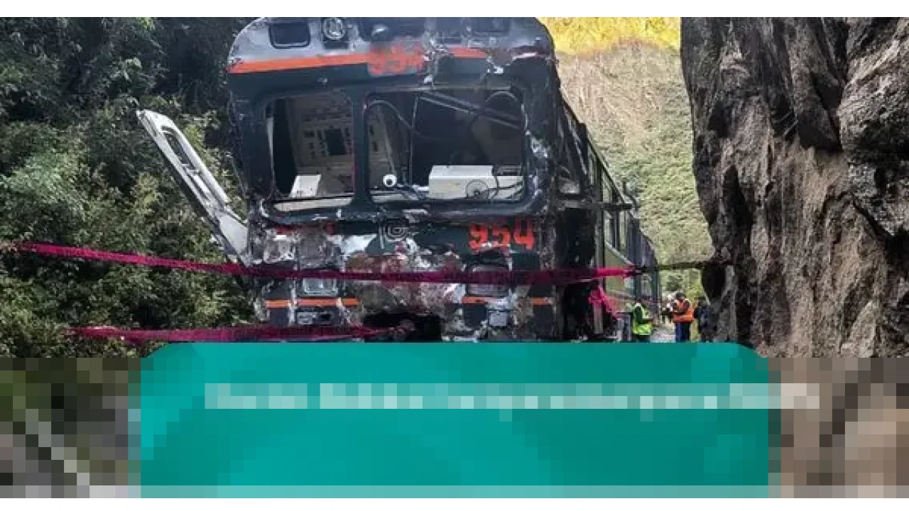 Tabrakan Frontal Dua Kereta Api di Jalur Machu Picchu Peru, Satu Masinis Tewas dan 40 Terluka
