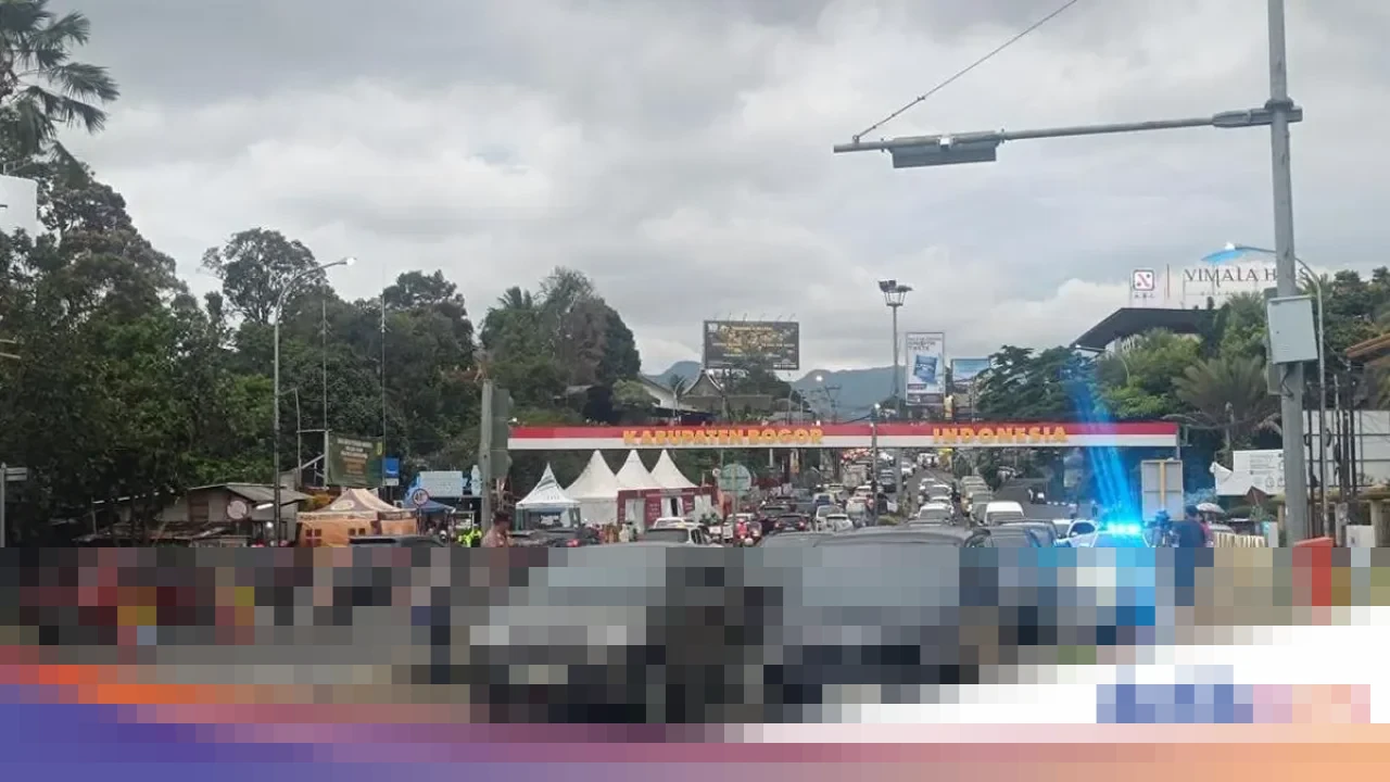 Tiga Titik Utama Kepadatan Lalu Lintas di Puncak Bogor Malam Ini: Simpang Pasir Muncang hingga Pasar Cisarua