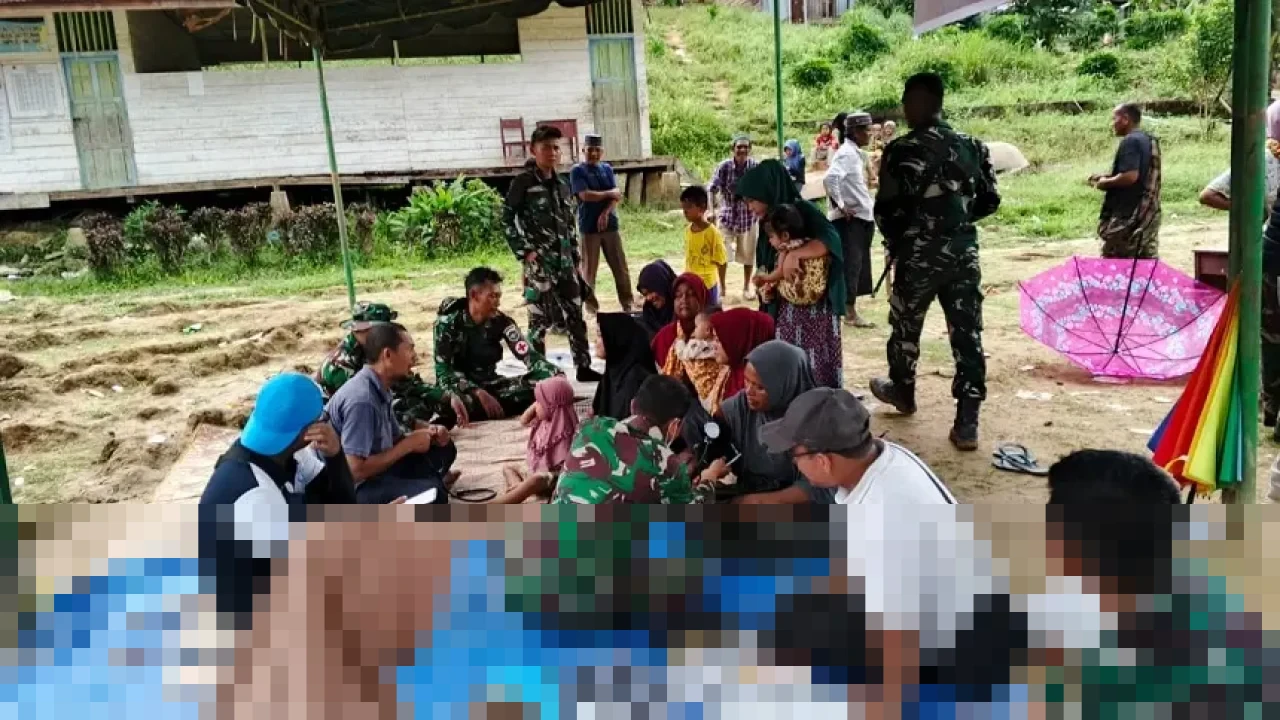 Tim Gabungan TNI dan Relawan Terobos Pedalaman Gayo Lues, Beri Layanan Kesehatan Korban Banjir Tim Gabungan TNI dan Relawan Terobos Pedalaman Gayo Lues, Beri Layanan Kesehatan Korban Banjir