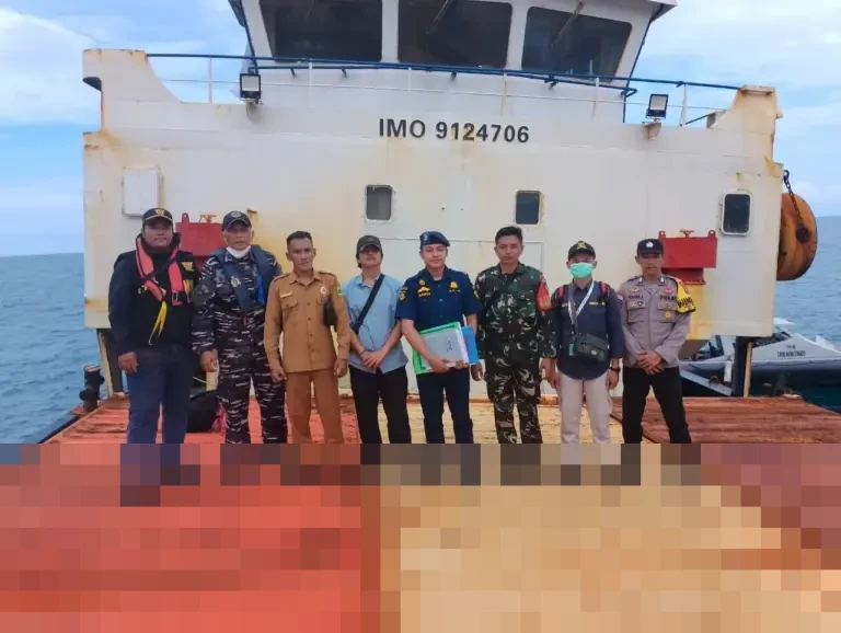 TNI Angkatan Laut Temukan KM Polo Terdampar Tanpa Awak, Kondisi Kapal Tak Layak Operasi