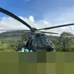 TNI AU Distribusikan Ribuan Ton Bantuan Pangan ke Tujuh Desa Terisolasi di Aceh dengan Helikopter Caracal
