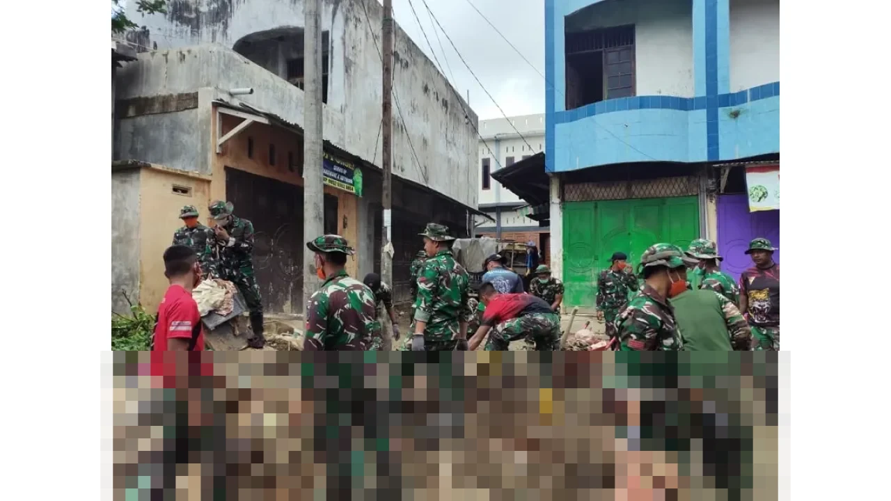 TNI Bersihkan Pasar Kuala Simpang, Dorong Pemulihan Ekonomi Pascabanjir di Aceh Tamiang