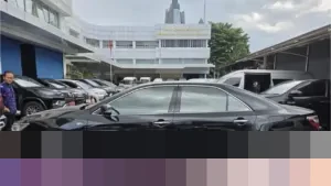 Toyota Camry Pelat Merah Dilelang Mulai Rp 90 Jutaan oleh Setjen DPR RI, Kondisi Rusak Berat