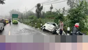 Truk Rem Blong di Wonosobo Tabrak Sejumlah Kendaraan dan Rumah, Dua Tewas Lima Terluka