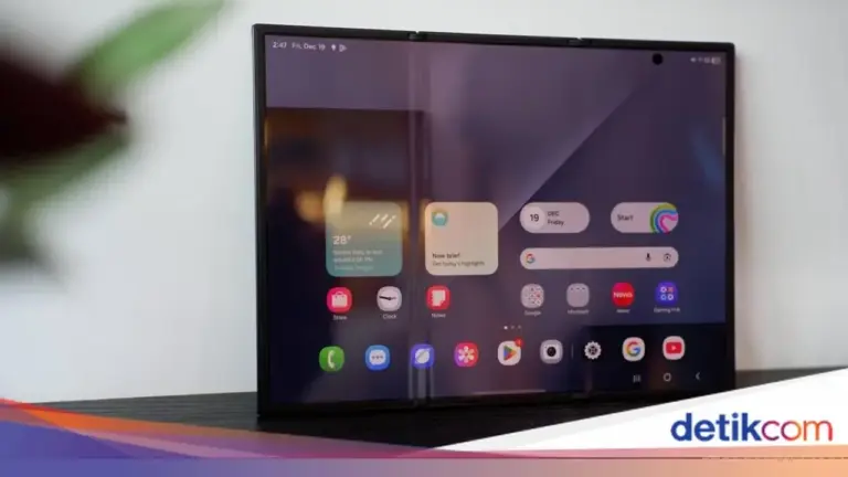 Uji Ekstrem Engsel Galaxy Z TriFold Ungkap Batas Ketahanan, Suara Derak Muncul di 61 Ribu Lipatan