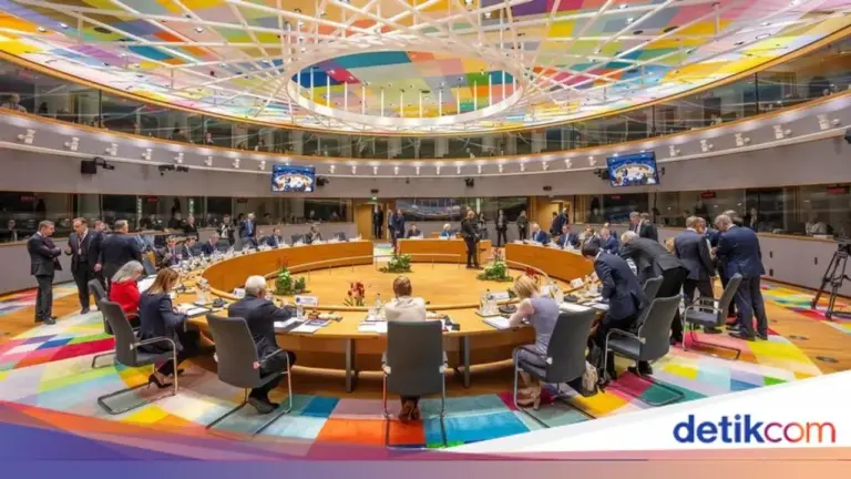 Uni Eropa Setujui Pinjaman Tanpa Bunga Rp 1.768 Triliun untuk Ukraina, Dijamin Anggaran Bersama