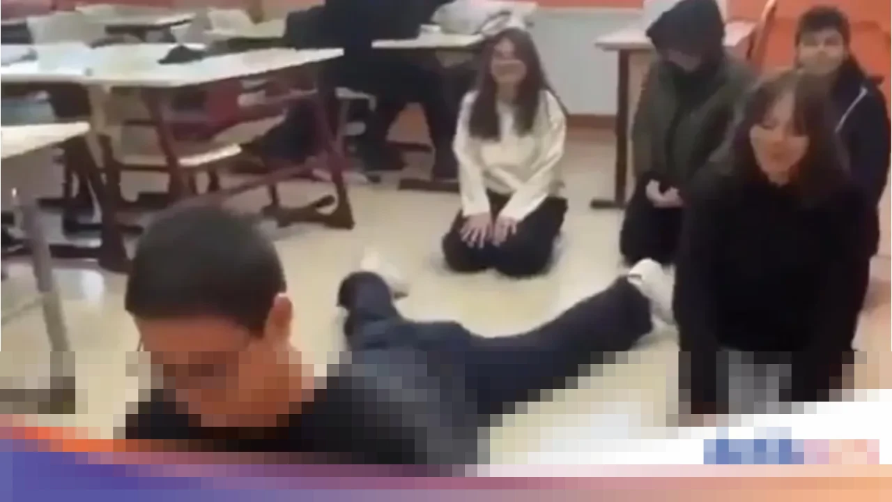 Viral di TikTok, Tren Gen Z Turki Ejek Gerakan Salat Picu Kemarahan dan Tuntutan Tindakan Tegas