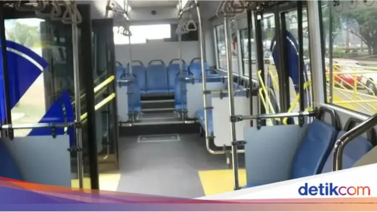 Viral Rebutan Kursi Transjakarta, Pakar Ungkap Aturan Tak Tertulis Etika Prioritas di Bus Umum