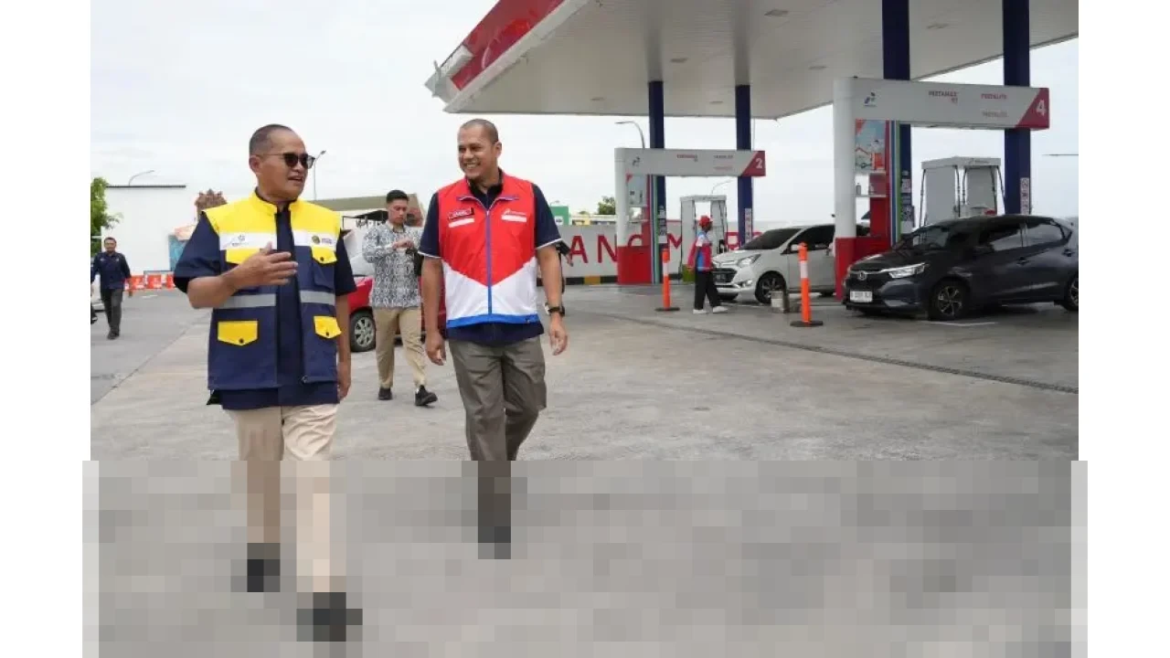 Wahyudi Anas: “Stok BBM Wisata Jatim Aman, Siap Hadapi Puncak Libur Tahun Baru 2025” Wahyudi Anas: “Stok BBM Wisata Jatim Aman, Siap Hadapi Puncak Libur Tahun Baru 2025”