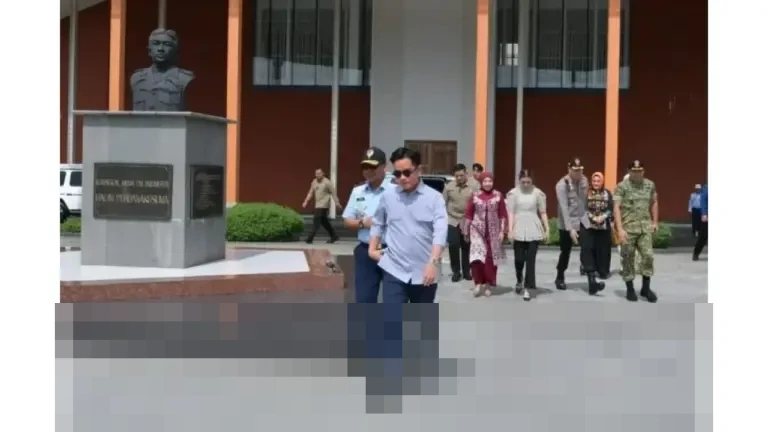 Wapres Gibran Tinjau Pembangunan Infrastruktur dan Fasilitas Publik di IKN, Pastikan Komitmen Pemerintah