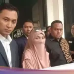Wardatina Mawa Tolak Mentah-mentah Ajakan Pertemuan Pribadi Insanul Fahmi di Tengah Kasus Dugaan Perzinaan