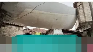 Warga Bogor Keluhkan Puing Pesawat Belum Dievakuasi Usai Rumah Tertimpa Sayap Bangkai