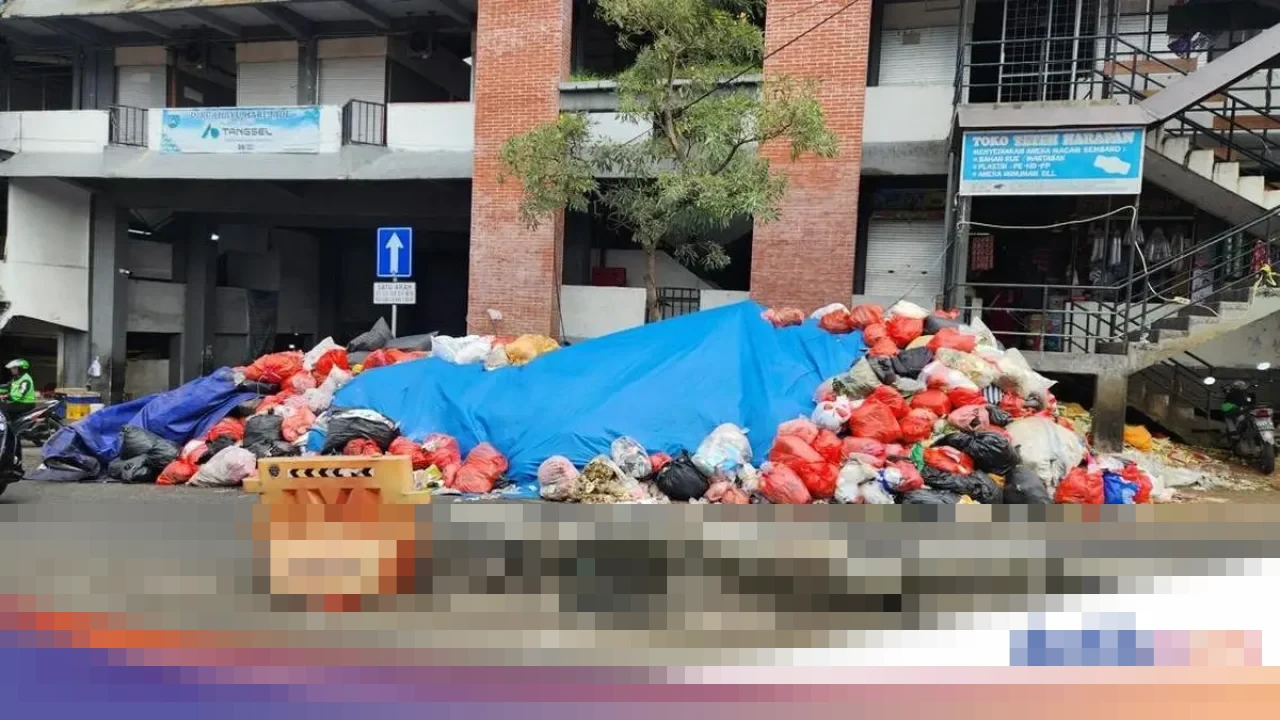 Warga Tangerang Selatan Khawatir Tumpukan Sampah Picu Penyakit, Desak Solusi Cepat