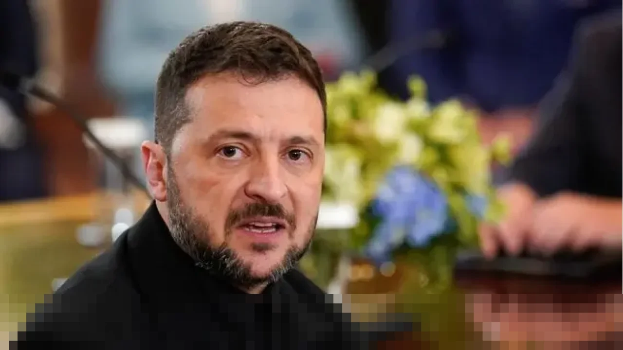 Zelenskyy: “Semoga Dia Binasa,” Doa Malam Natal Presiden Ukraina untuk Vladimir Putin