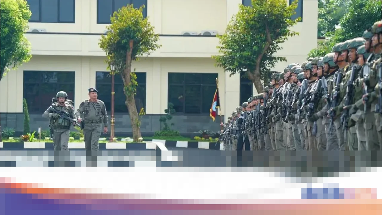 446 Personel Operasi Damai Cartenz 2025 Selesai Bertugas di Papua, Terima Penghargaan dari Korps Brimob Polri