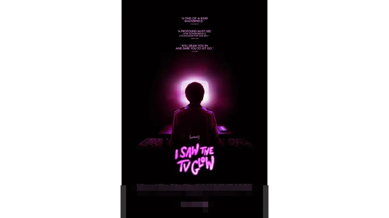 A24 Rilis ‘I Saw the TV Glow’: Horor Surealis yang Menggali Trauma Remaja dan Nostalgia Televisi 90-an