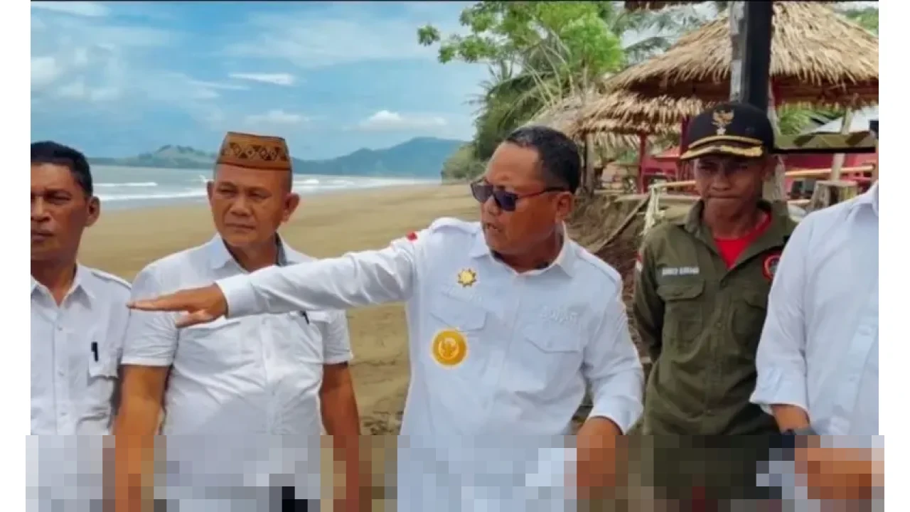 Abrasi Parah Porak Poranda Pantai Minanga, Bupati Gorontalo Utara Thariq Modanggu Ambil Langkah Cepat Abrasi Parah Porak Poranda Pantai Minanga, Bupati Gorontalo Utara Thariq Modanggu Ambil Langkah Cepat