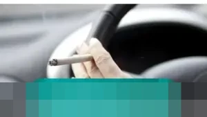 Ahli Peringatkan Bahaya Merokok Sambil Berkendara: Ancam Fokus dan Picu Kecelakaan Fatal