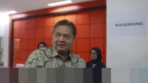 Airlangga: “Kita Pelajari Dulu Situasi Lebaran untuk Insentif Ekonomi”
