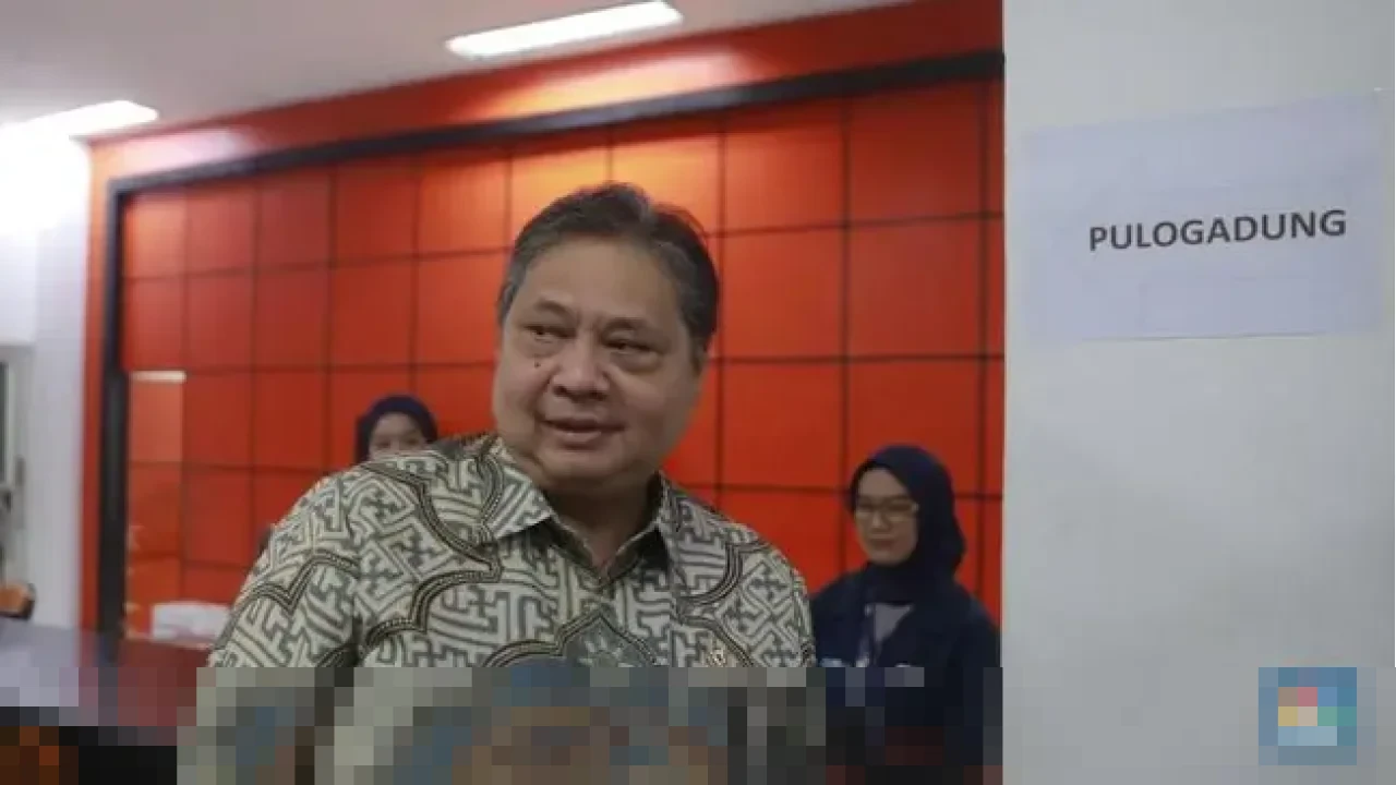 Airlangga: “Kita Pelajari Dulu Situasi Lebaran untuk Insentif Ekonomi”