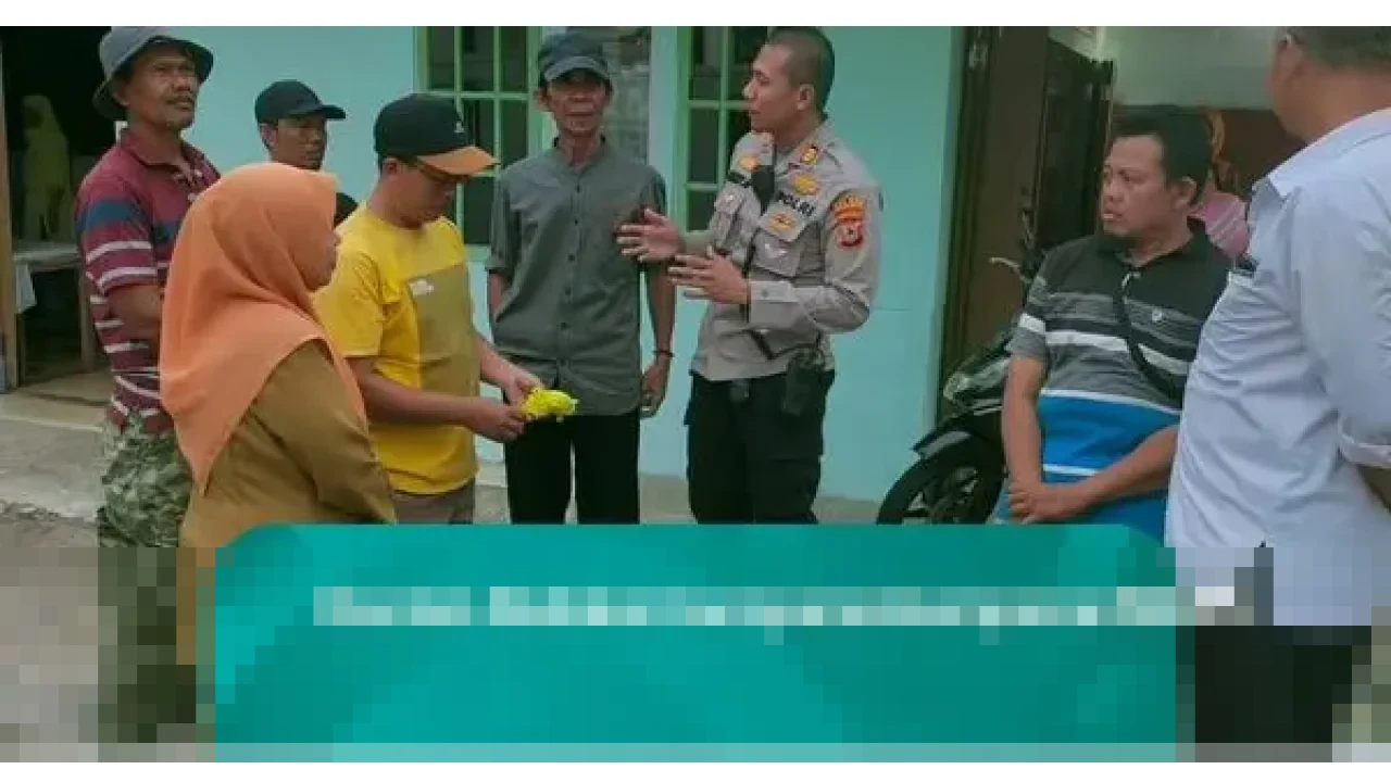 Aksi Humanis AKP Fiekry: Polisi yang Viral karena Tolong Kucing Diserang Anjing Husky di Bandung Aksi Humanis AKP Fiekry: Polisi yang Viral karena Tolong Kucing Diserang Anjing Husky di Bandung