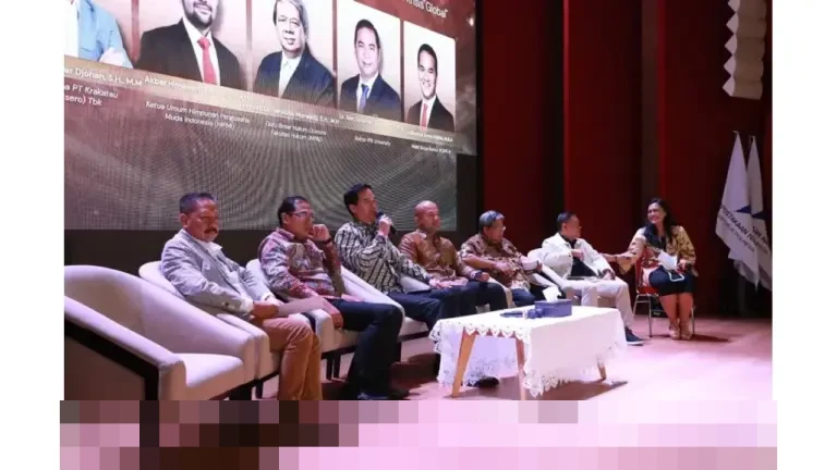 Anggawira Luncurkan Dua Buku, Soroti Arah Kebijakan Ekonomi Indonesia di Tengah Dinamika Global Anggawira Luncurkan Dua Buku, Soroti Arah Kebijakan Ekonomi Indonesia di Tengah Dinamika Global