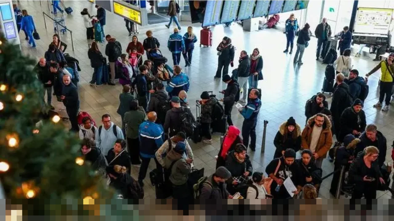 Anoesjka Aspeslagh: “Cuaca Ekstrem Belum Pernah Terjadi,” Ratusan Penerbangan Eropa Batal Akibat Badai Salju Anoesjka Aspeslagh: “Cuaca Ekstrem Belum Pernah Terjadi,” Ratusan Penerbangan Eropa Batal Akibat Badai Salju