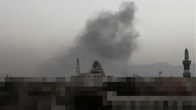 Arab Saudi Bombardir Yaman, Klaim Serangan Pendahuluan Terbatas untuk Hentikan Separatis Arab Saudi Bombardir Yaman, Klaim Serangan Pendahuluan Terbatas untuk Hentikan Separatis