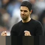 Arsenal Bidik Tino Livramento, Siap Bersaing Sengit dengan Manchester City di Bursa Transfer