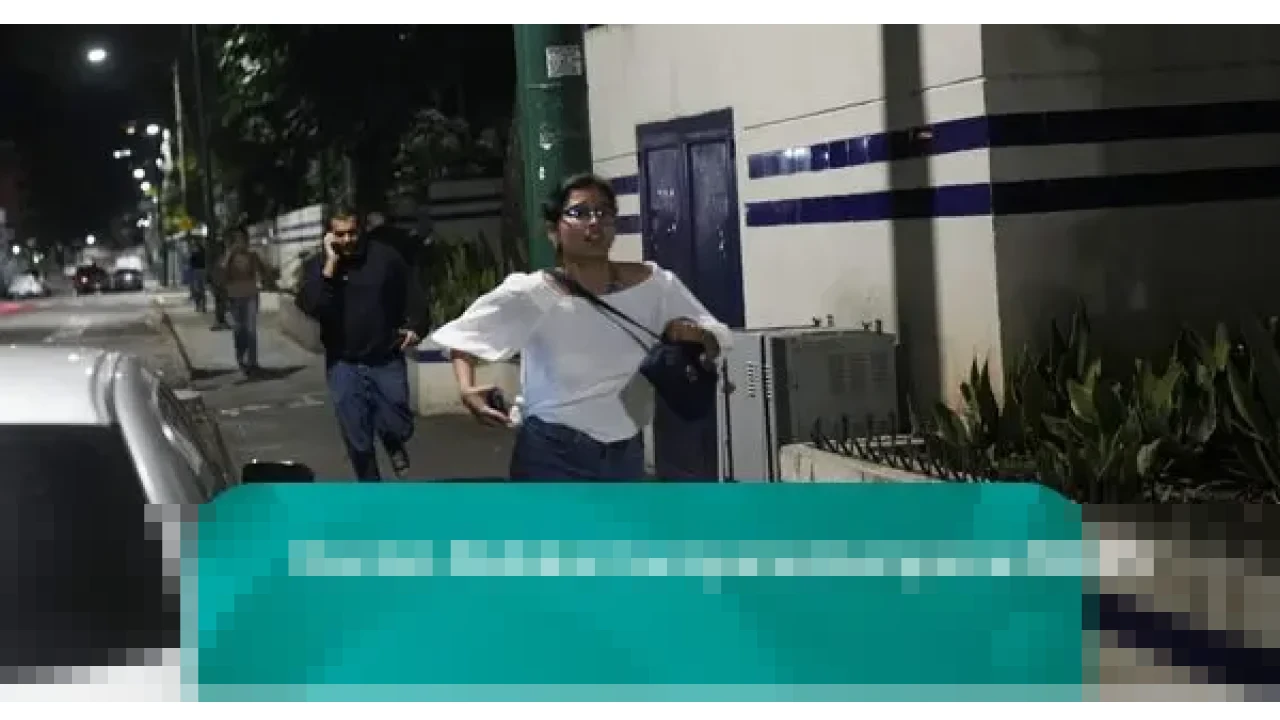 AS Luncurkan Serangan ke Caracas, Warga Venezuela Panik dan Maduro Umumkan Darurat Nasional AS Luncurkan Serangan ke Caracas, Warga Venezuela Panik dan Maduro Umumkan Darurat Nasional