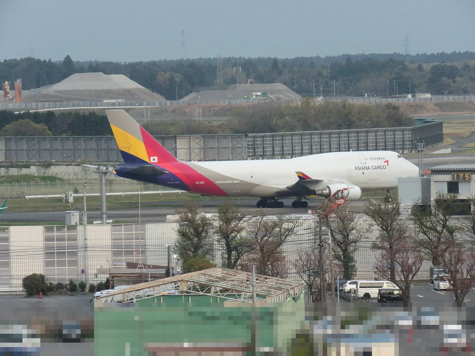 Asiana Airlines Konfirmasi Power Bank Picu Kebakaran Kecil di Pesawat OZ745, Satu Penumpang Terluka