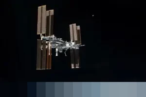 Astronot NASA Ditarik Pulang Lebih Awal dari Stasiun Luar Angkasa Internasional Akibat Masalah Kesehatan