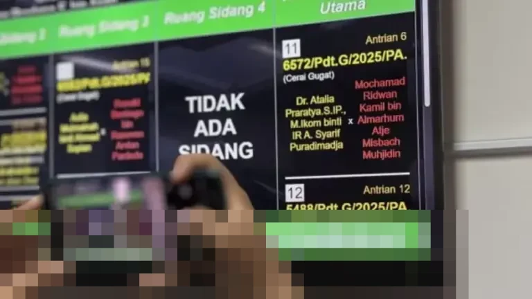 Atalia Praratya Resmi Bercerai dari Ridwan Kamil, Pengadilan Agama Bandung Kabulkan Gugatan Atalia Praratya Resmi Bercerai dari Ridwan Kamil, Pengadilan Agama Bandung Kabulkan Gugatan