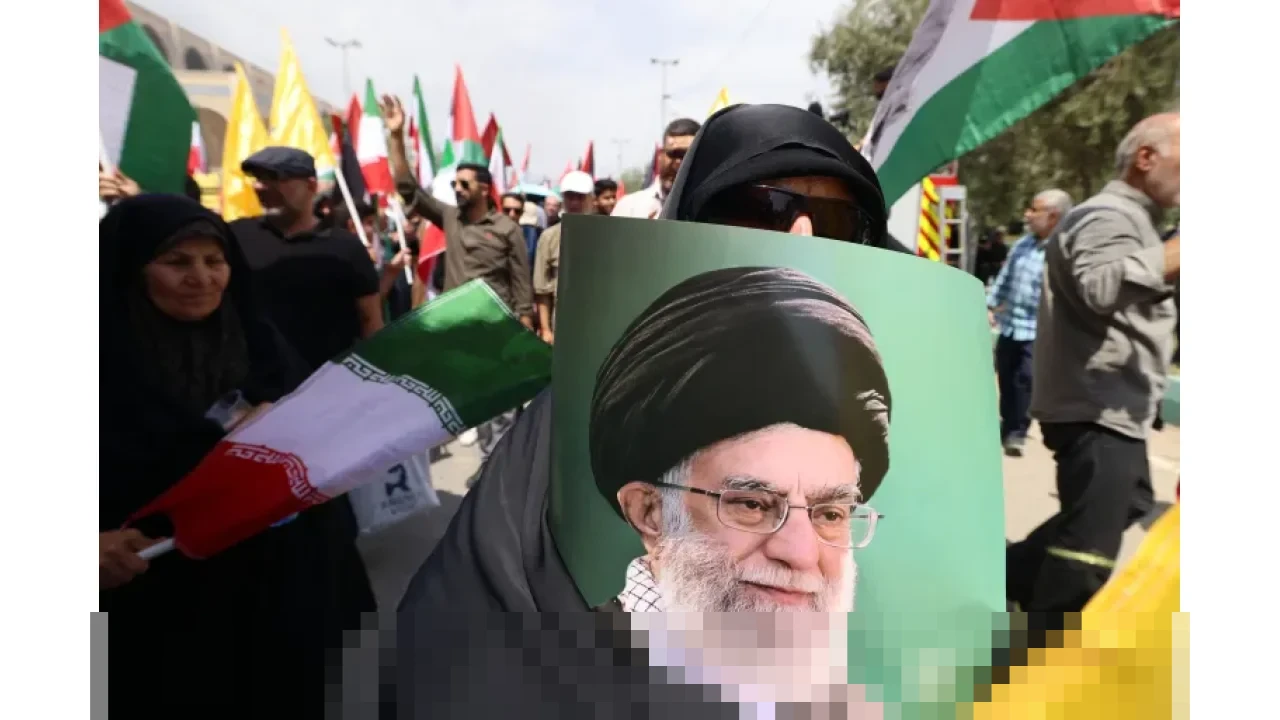 Ayatollah Ali Khamenei: Iran Tidak Akan Tolerir Aksi Protes yang Dianggap Konspirasi Asing