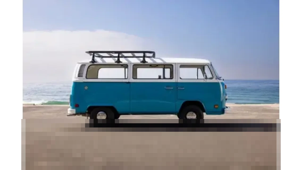 Azul, VW Kombi Biru Simbol Harapan yang Bangkit dari Puing Kebakaran Hebat Los Angeles